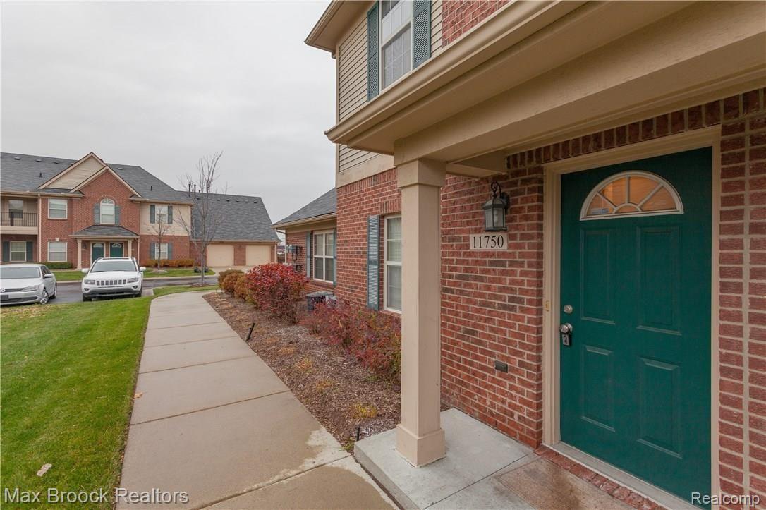 11750 Farmington Road, Unit 36 Livonia, MI 48150 - Photo 27 of 28 IMG_3269.JPG