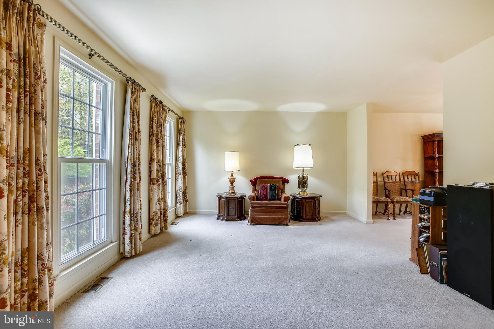 10215 Old Hunt Road Vienna, VA 22181 - Photo 6 of 70 View From Entry Foyer Spacious Living Room