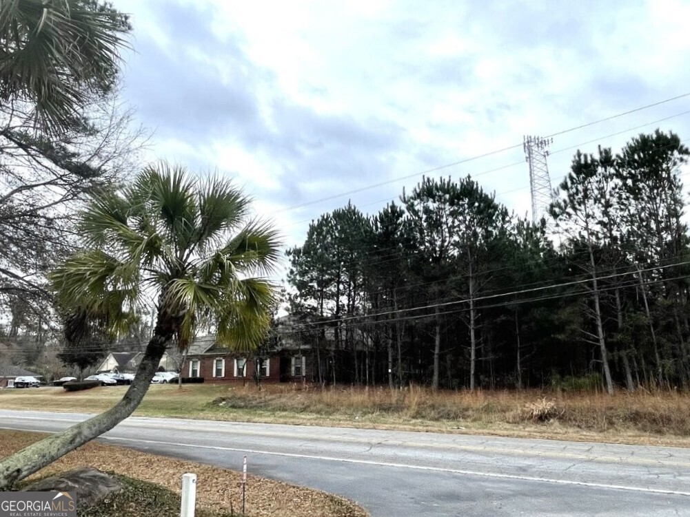 4598 Arkwright Road Macon, GA 31210 - Photo 9 of 9 a view of a terrace