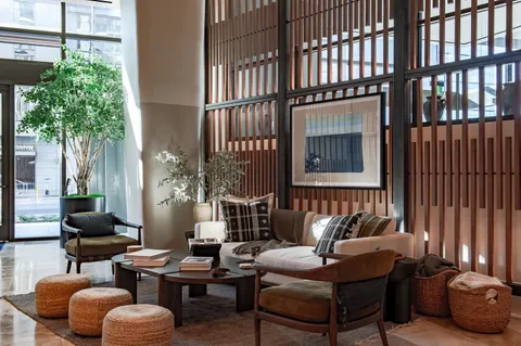 $1,399,900 | 1212 Demonbreun Street, Unit 1815, Nashville, TN 37203