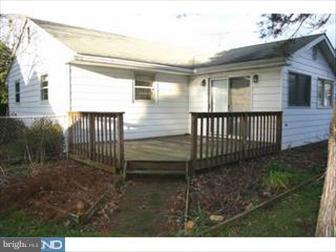 314 Walker Road Dover, DE 19904 - Photo 2 of 4 Exterior Back