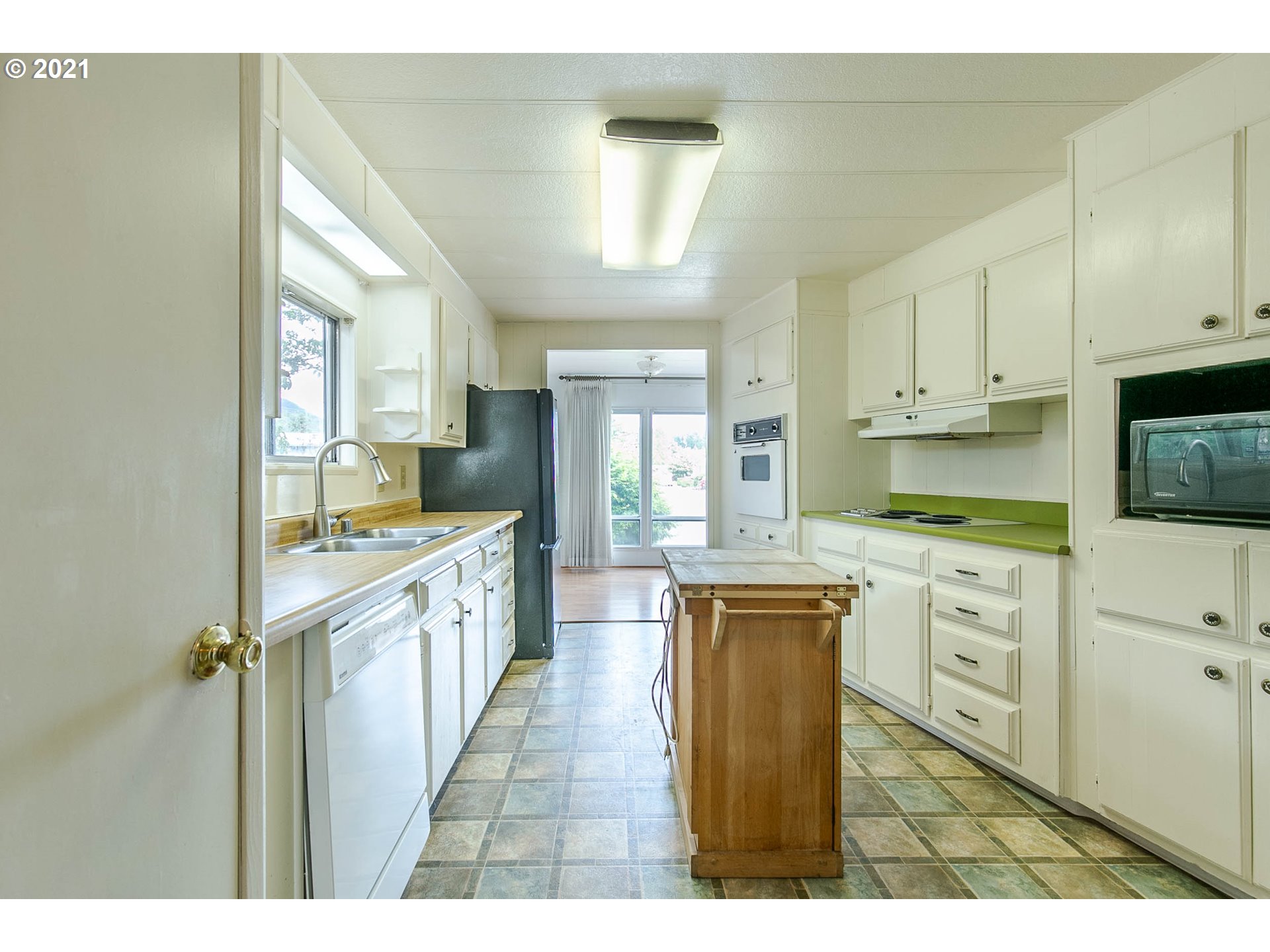 3530 Game Farm Road, Unit 39 Springfield, OR 97477 - Photo 12 of 28