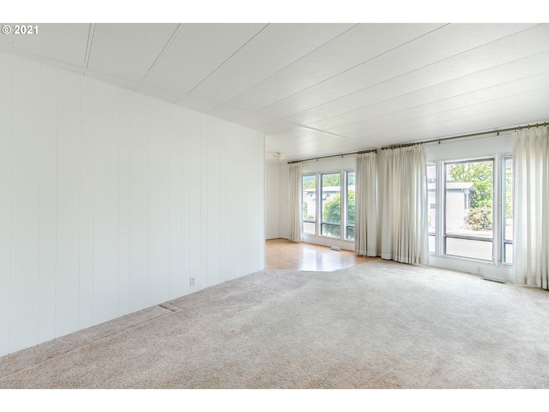 3530 Game Farm Road, Unit 39 Springfield, OR 97477 - Photo 5 of 28