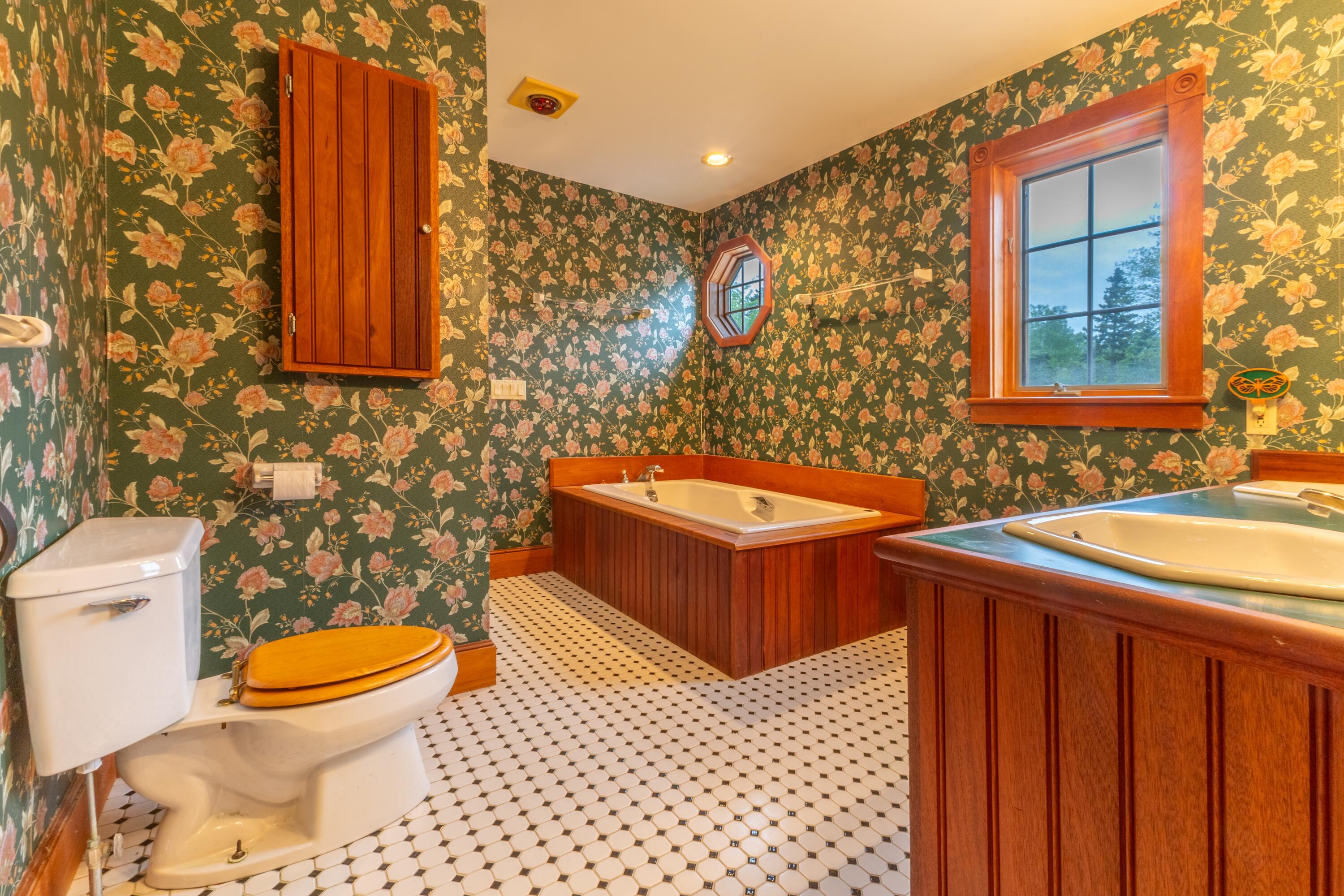 143 Eagle Point Road Lamoine, ME 04605 - Photo 27 of 74 Primary Bath