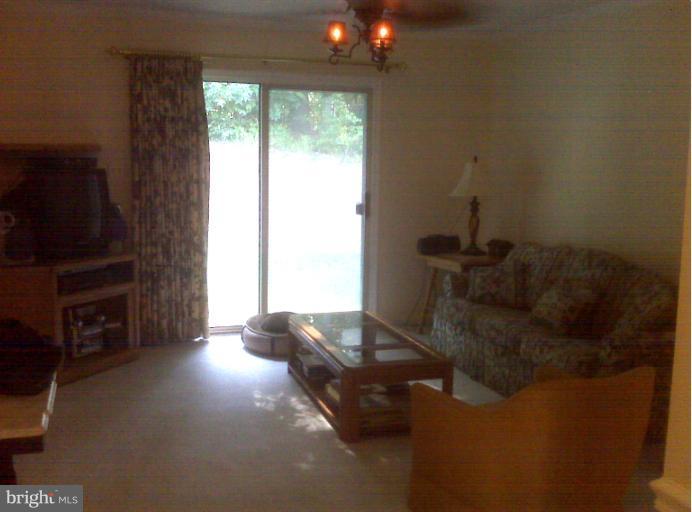 7258 Linden Tree Lane Springfield, VA 22152 - Photo 11 of 13 Living Room