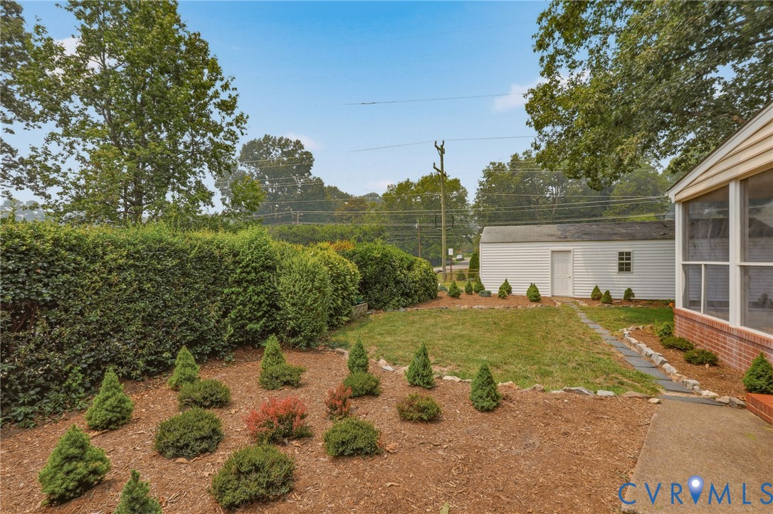 2300 Nortonia Road Henrico, VA 23229 - Photo 37 of 44 Landscaped backyard