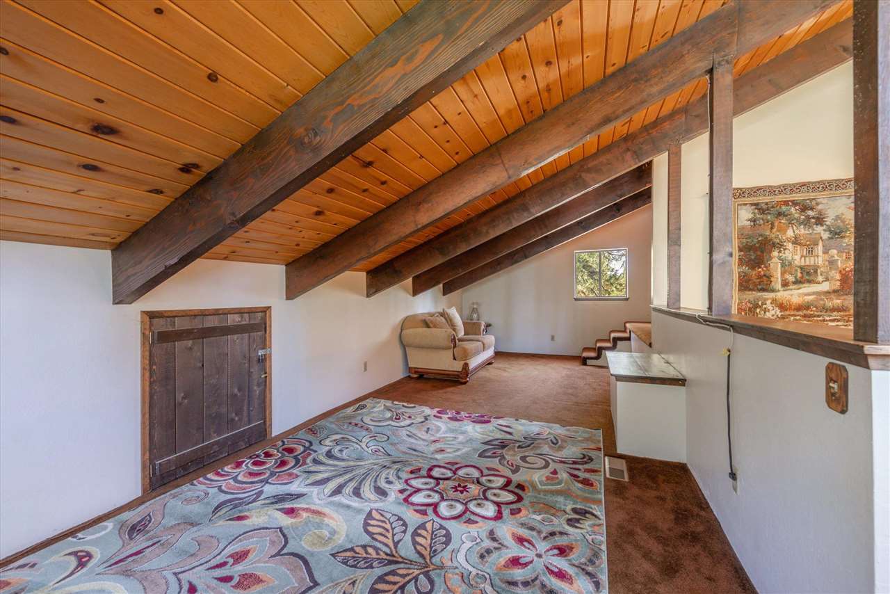 10132 Jeffery Pine Road Truckee, CA 96161 - Photo 9 of 21 Gallery Image 9