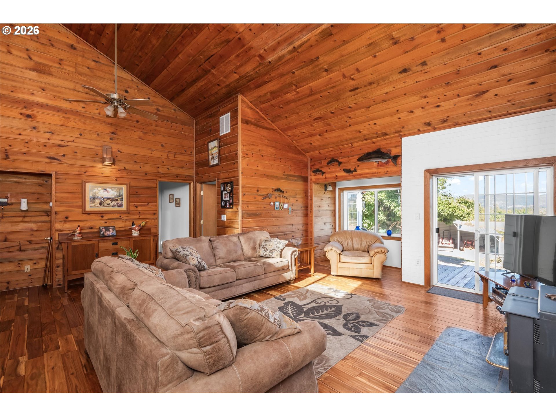 36189 Highway 58 Pleasant Hill, OR 97455 - Photo 4 of 46