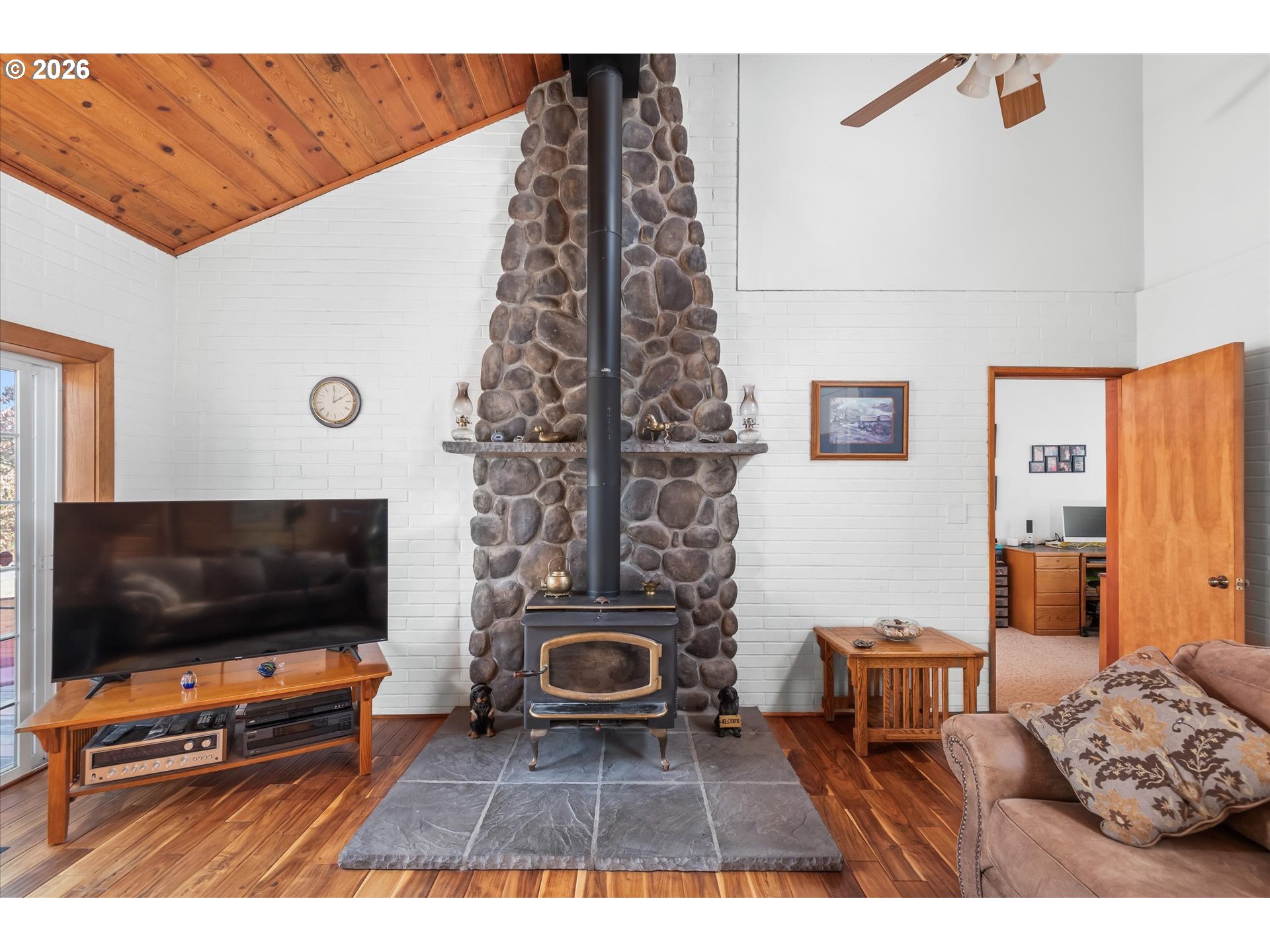 36189 Highway 58 Pleasant Hill, OR 97455 - Photo 6 of 46