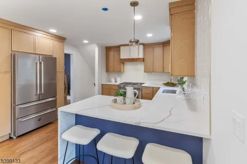 $1,190,000 | 6 Kenneth Court, Florham Park, NJ 07932