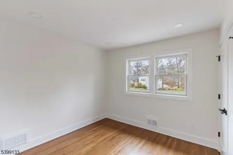 $1,190,000 | 6 Kenneth Court, Florham Park, NJ 07932