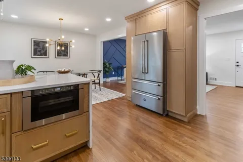 $1,190,000 | 6 Kenneth Court, Florham Park, NJ 07932