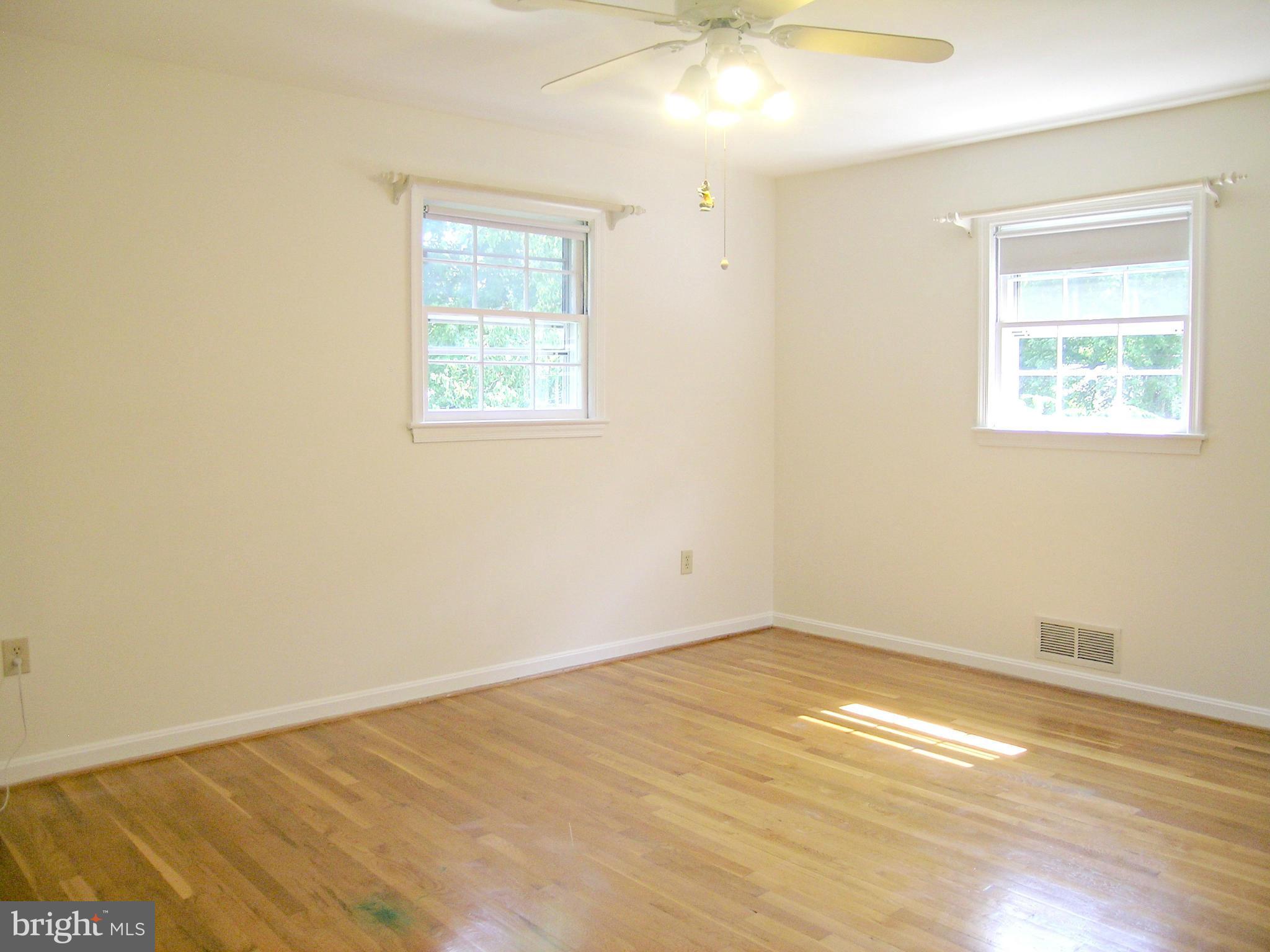 8009 Falstaff Road McLean, VA 22102 - Photo 20 of 24 Bedroom