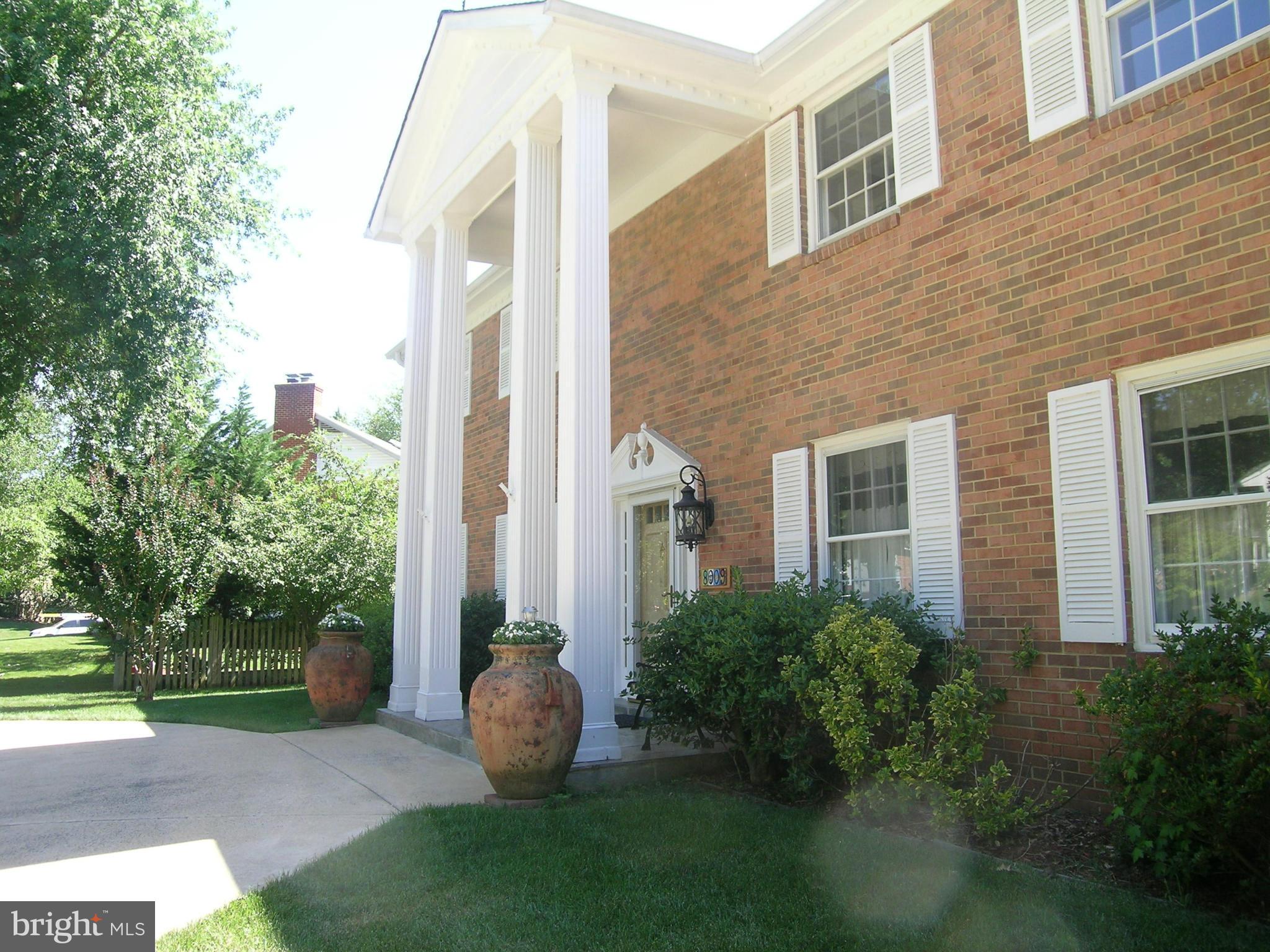 8009 Falstaff Road McLean, VA 22102 - Photo 4 of 24 Exterior (General)