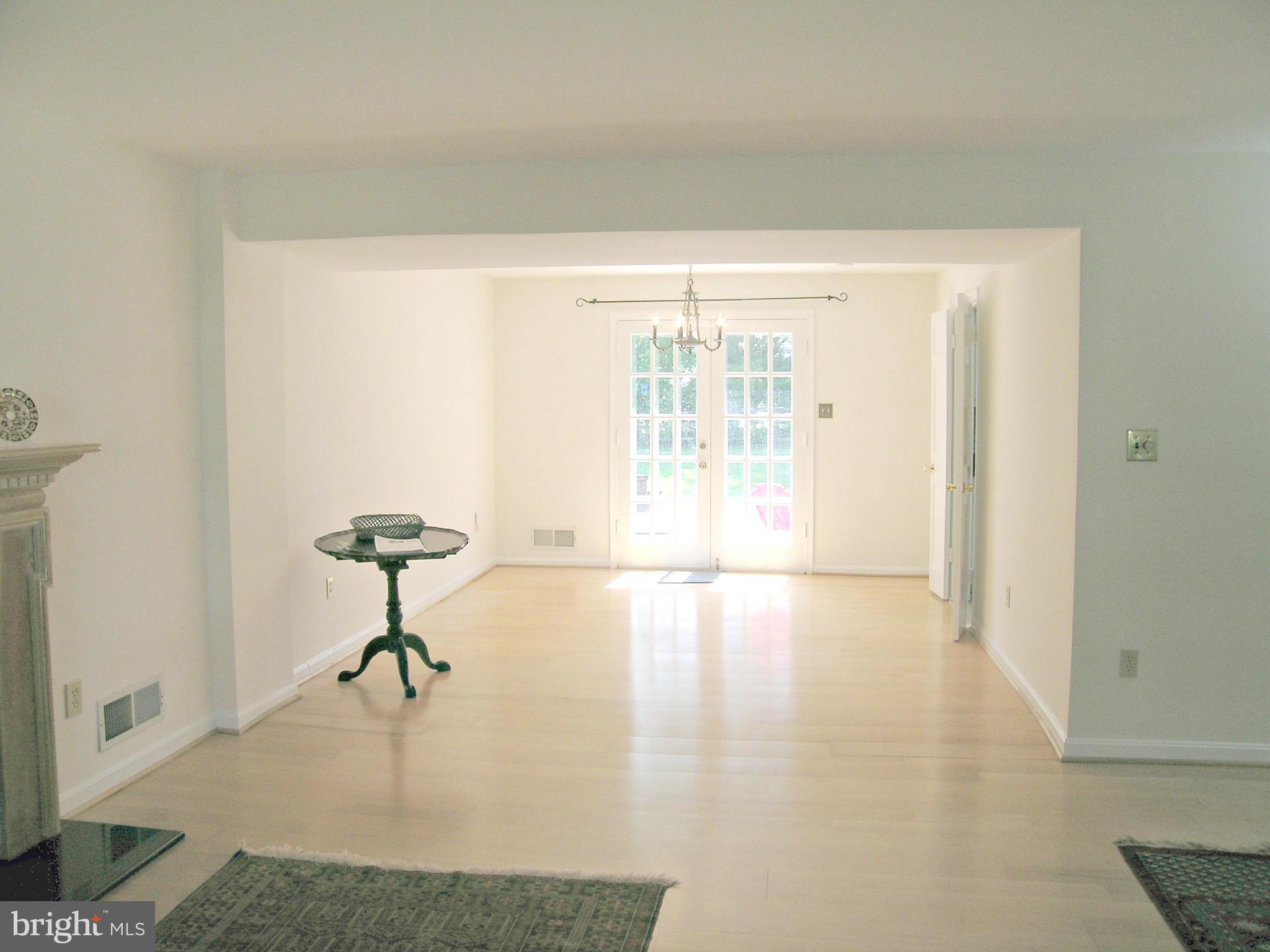 8009 Falstaff Road McLean, VA 22102 - Photo 10 of 24 Dining Room