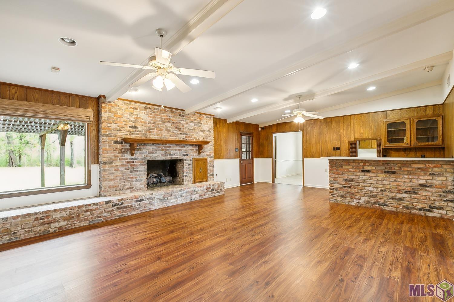 12829 Deerpath Way Baton Rouge, LA 70816 - Photo 3 of 24