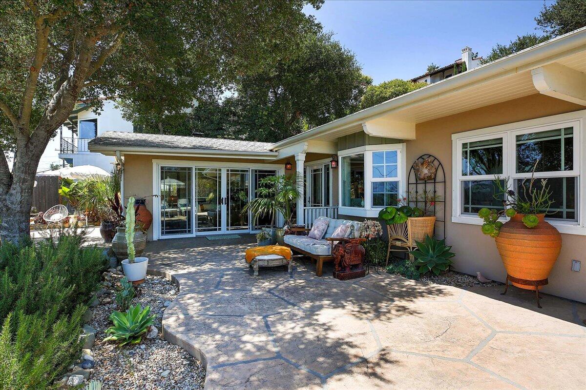 45 Rubio Road Santa Barbara, CA 93103 - Photo 2 of 29 11-011