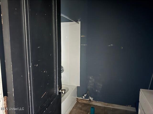 414 Colonial Circle Jackson, MS 39211 - Photo 11 of 18 Hall Bath