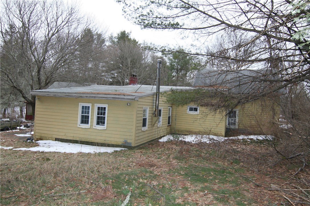 116 Benefit Street Coventry, RI 02827 - Photo 3 of 13