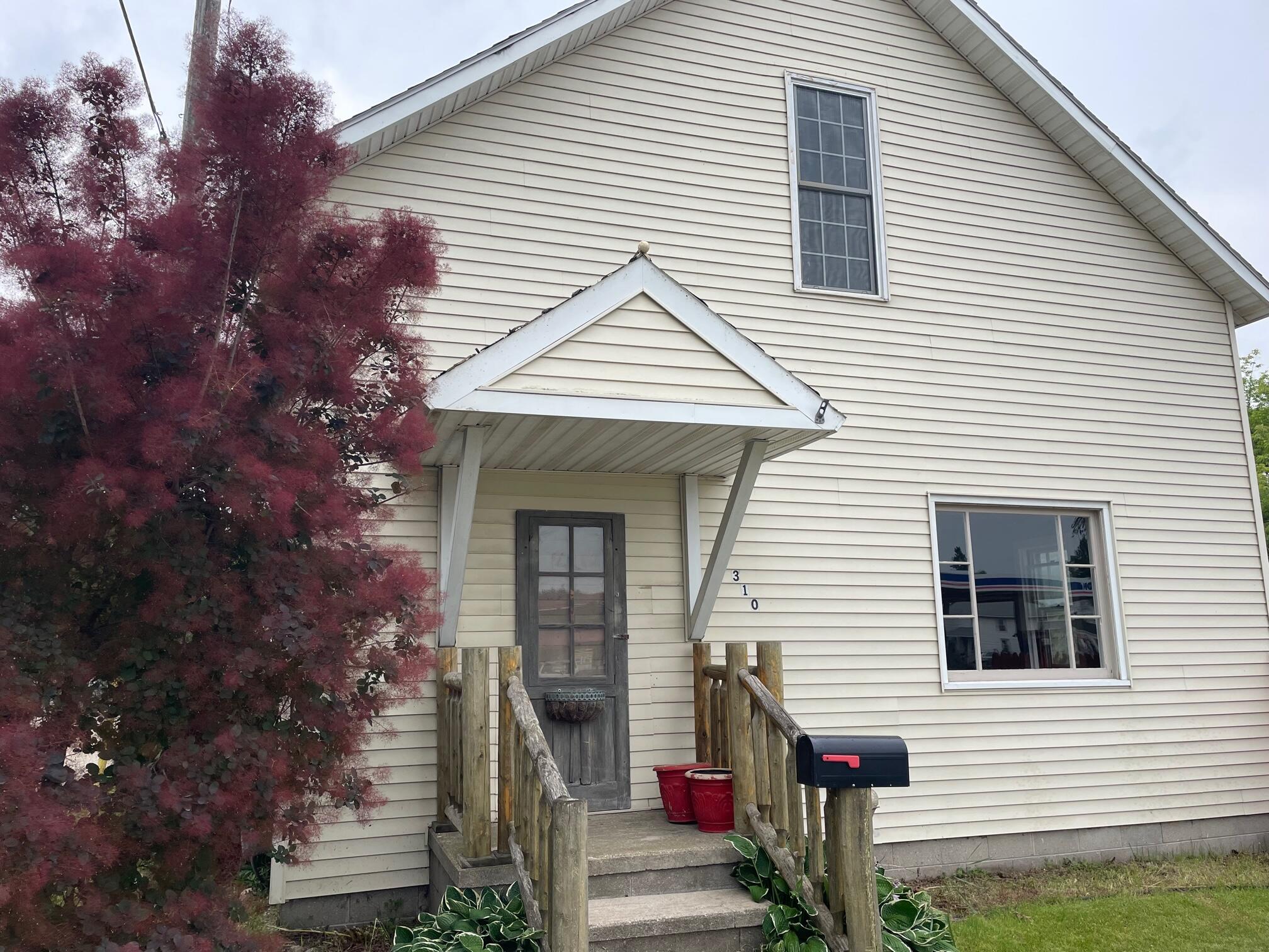 310 East State Street Cheboygan, MI 49721 - Photo 1 of 26 Gallery Image 1