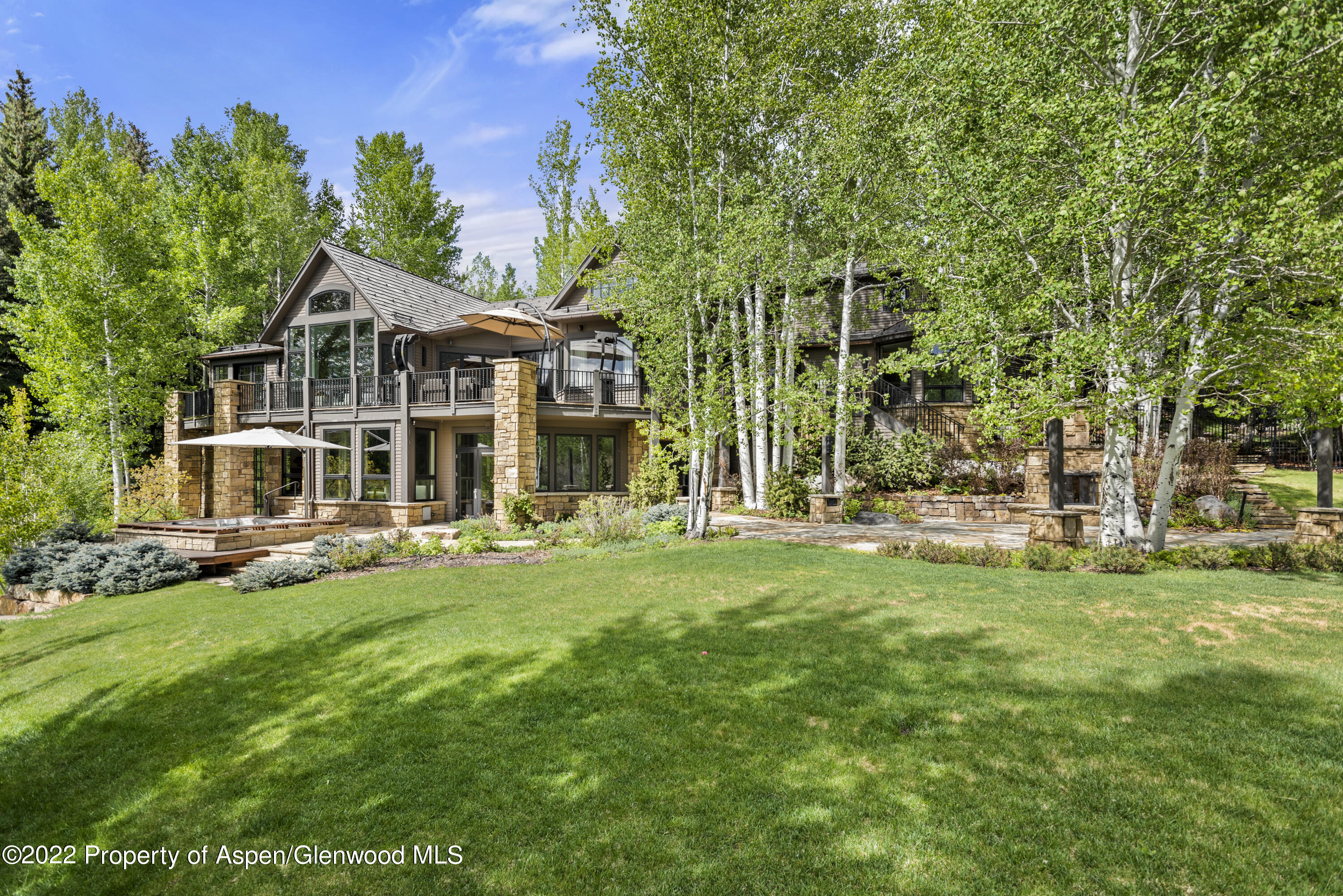 44PitkinWay_HiRes_220531011