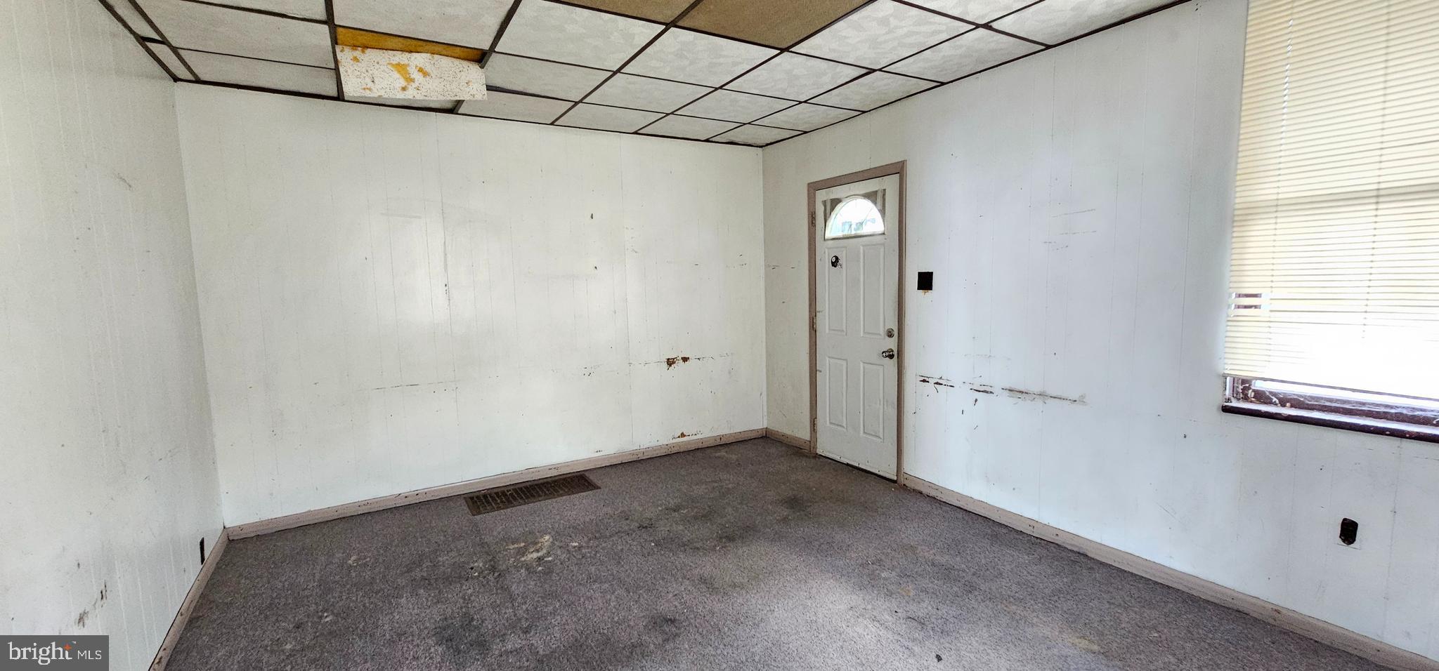 922-924 Von Lunen Road Johnstown, PA 15902 - Photo 35 of 54 a view of empty room