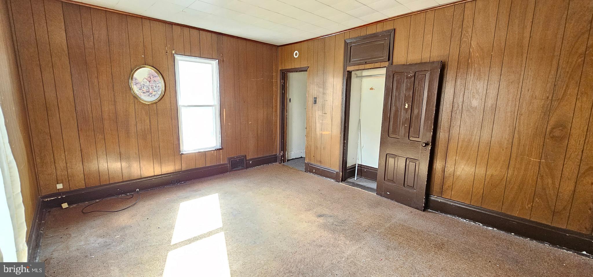 922-924 Von Lunen Road Johnstown, PA 15902 - Photo 43 of 54 a view of an empty room with window and bathroom