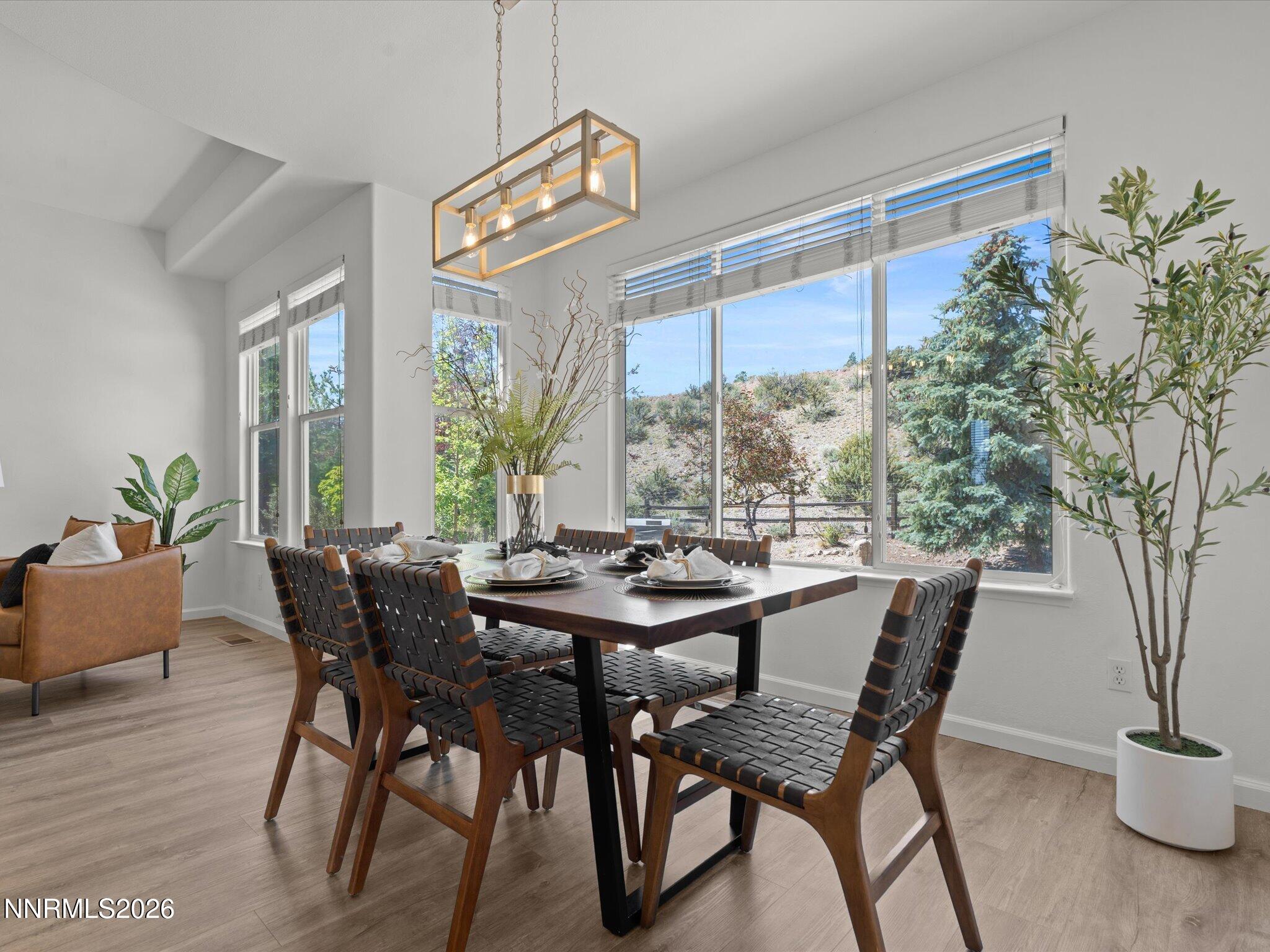 3258 Forest View Lane Reno, NV 89511 - Photo 7 of 70 031-3258 Forest View Ln-480-96-219-124