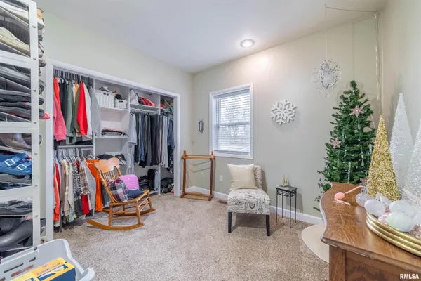 $595,000 | 1006 Abbey Ridge Court, Quincy, IL 62305