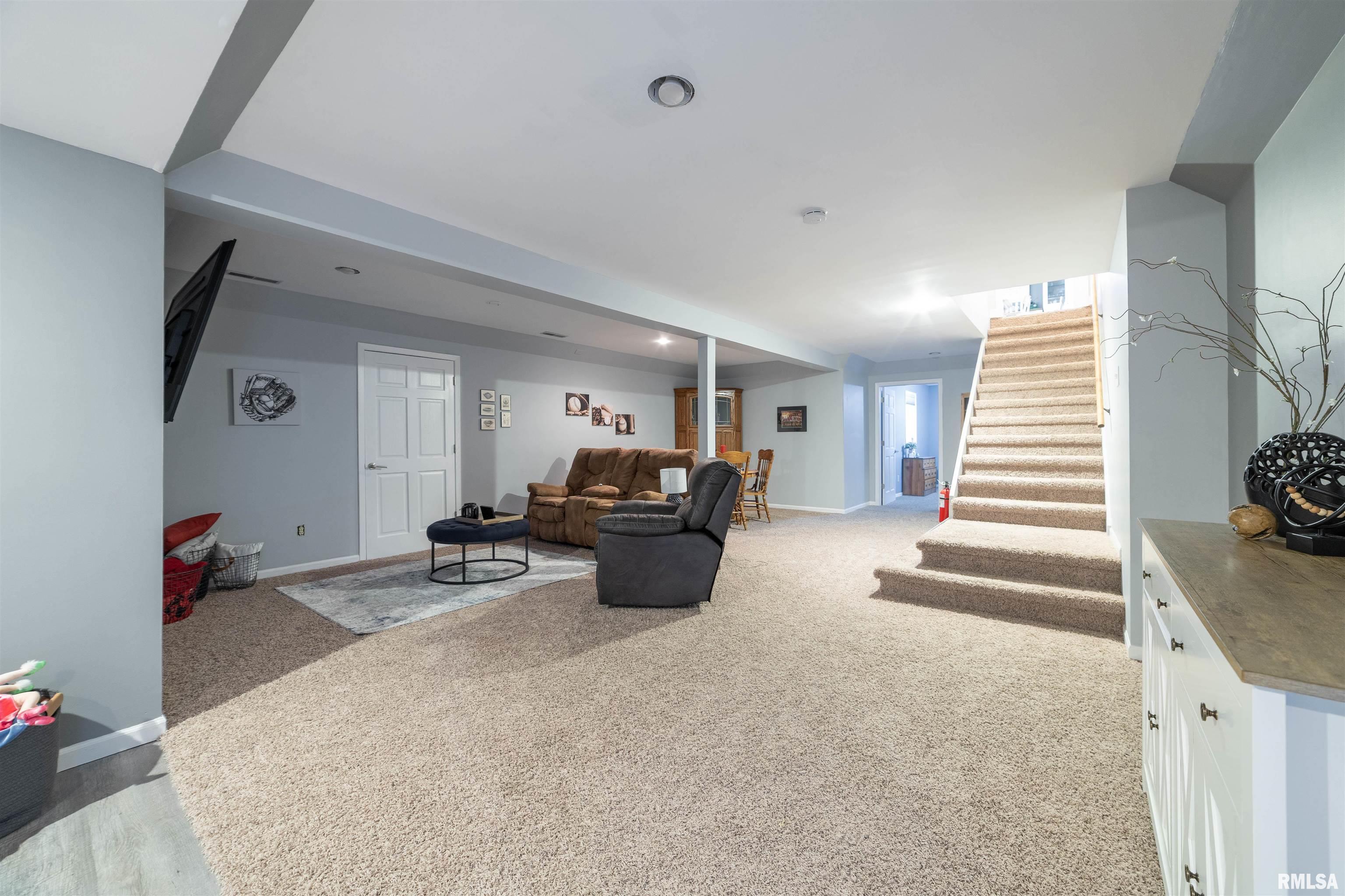 1006 Abbey Ridge Court Quincy, IL 62305 - Photo 21 of 45