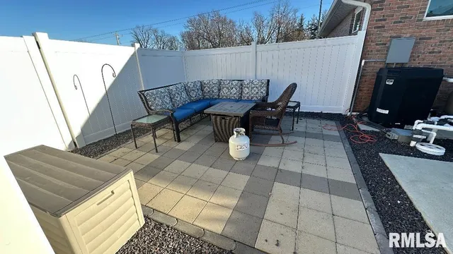 $595,000 | 1006 Abbey Ridge Court, Quincy, IL 62305