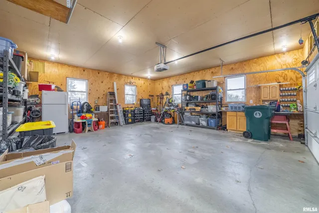 $595,000 | 1006 Abbey Ridge Court, Quincy, IL 62305