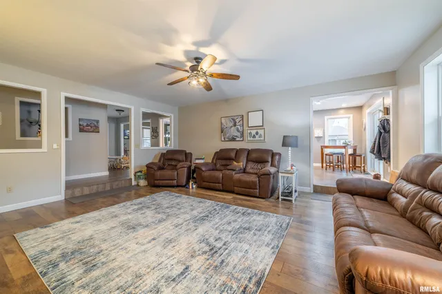 $595,000 | 1006 Abbey Ridge Court, Quincy, IL 62305