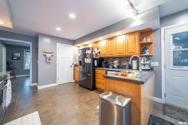 $595,000 | 1006 Abbey Ridge Court, Quincy, IL 62305