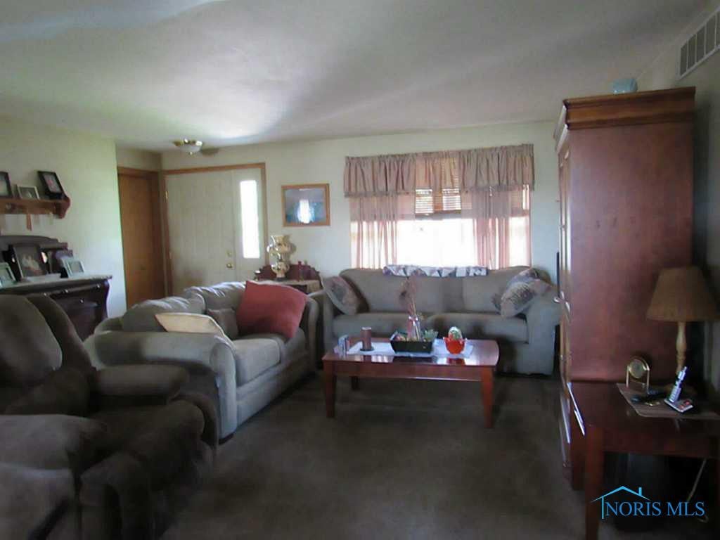 14017 Harrison Road Grand Rapids, OH 43522 - Photo 3 of 14 Gallery Image 3