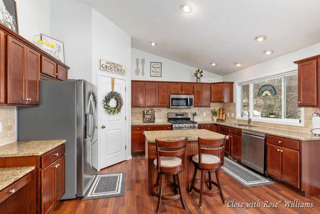 $548,800 | 8531 Twin Lakes Drive, Jenison, MI 49428