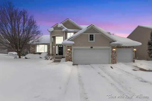 $548,800 | 8531 Twin Lakes Drive, Jenison, MI 49428