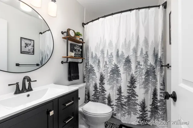 $548,800 | 8531 Twin Lakes Drive, Jenison, MI 49428