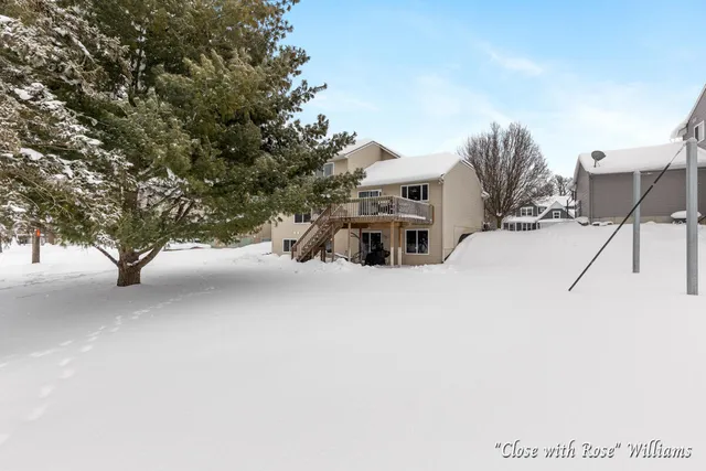 $548,800 | 8531 Twin Lakes Drive, Jenison, MI 49428