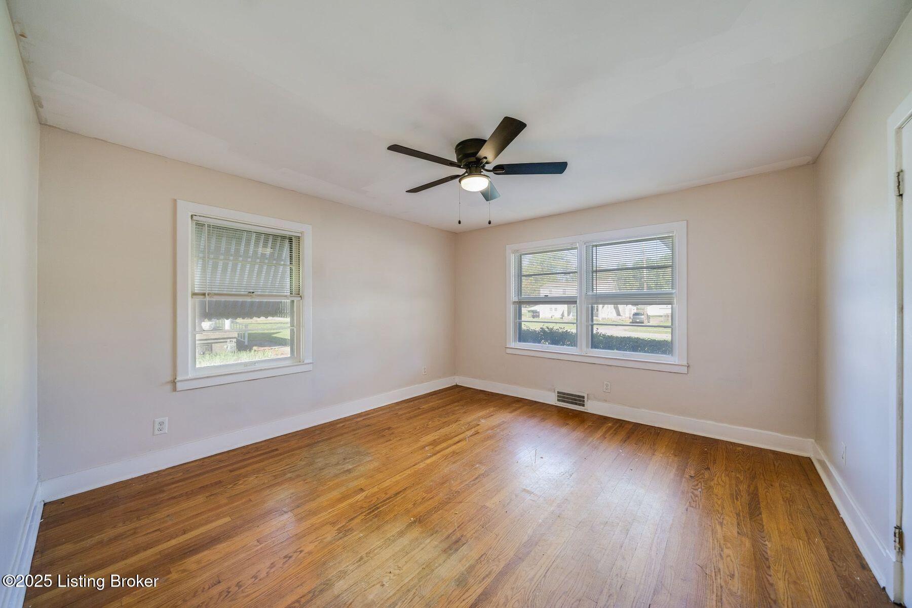 1854 Farnsley Road Louisville, KY 40216 - Photo 13 of 41 photo_online_012