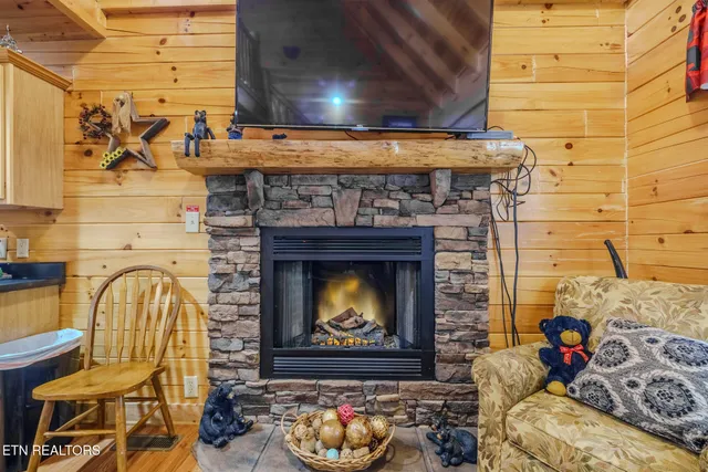 $699,000 | 2010 Bear Creek Way, Pigeon Forge, TN 37862