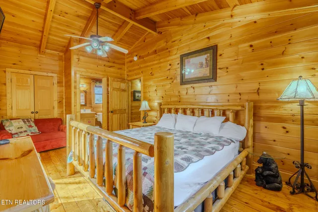 $699,000 | 2010 Bear Creek Way, Pigeon Forge, TN 37862