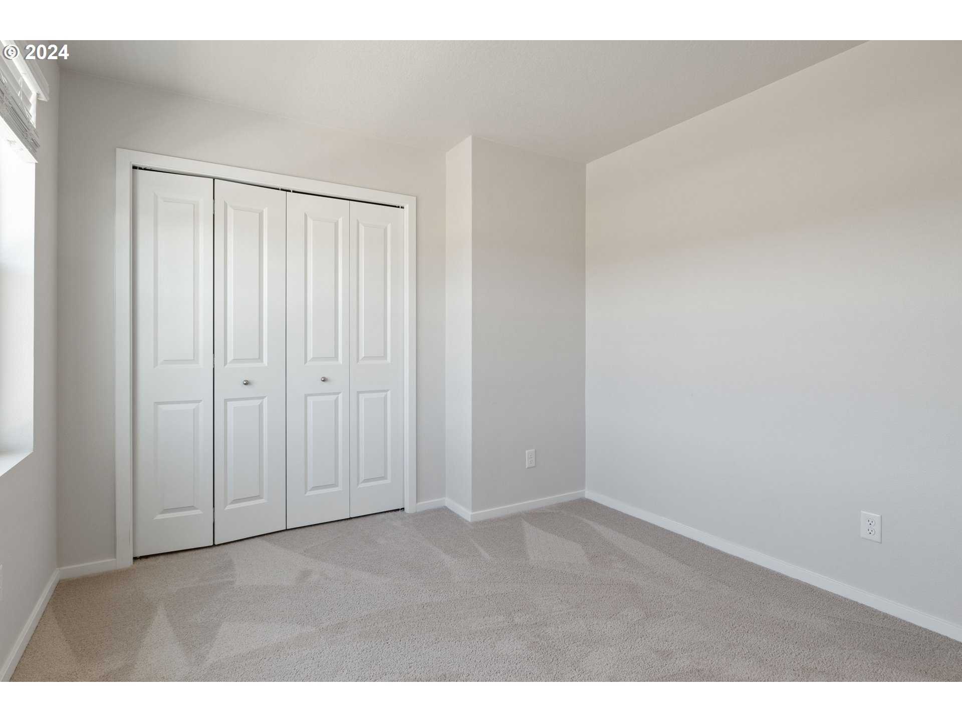 2898 V Street Springfield, OR 97477 - Photo 23 of 47 a view of an empty room