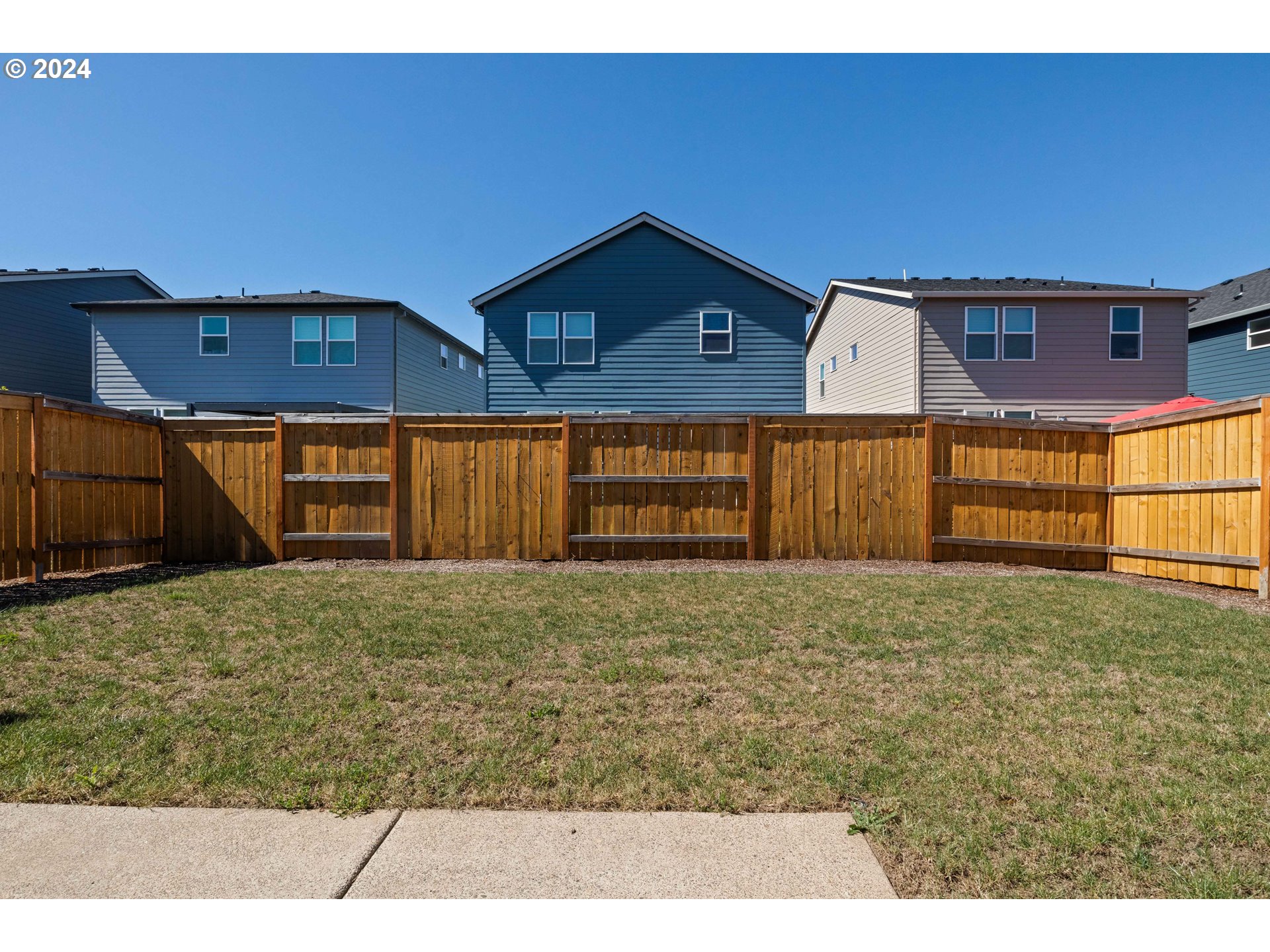 2898 V Street Springfield, OR 97477 - Photo 41 of 47 a view of a backyard