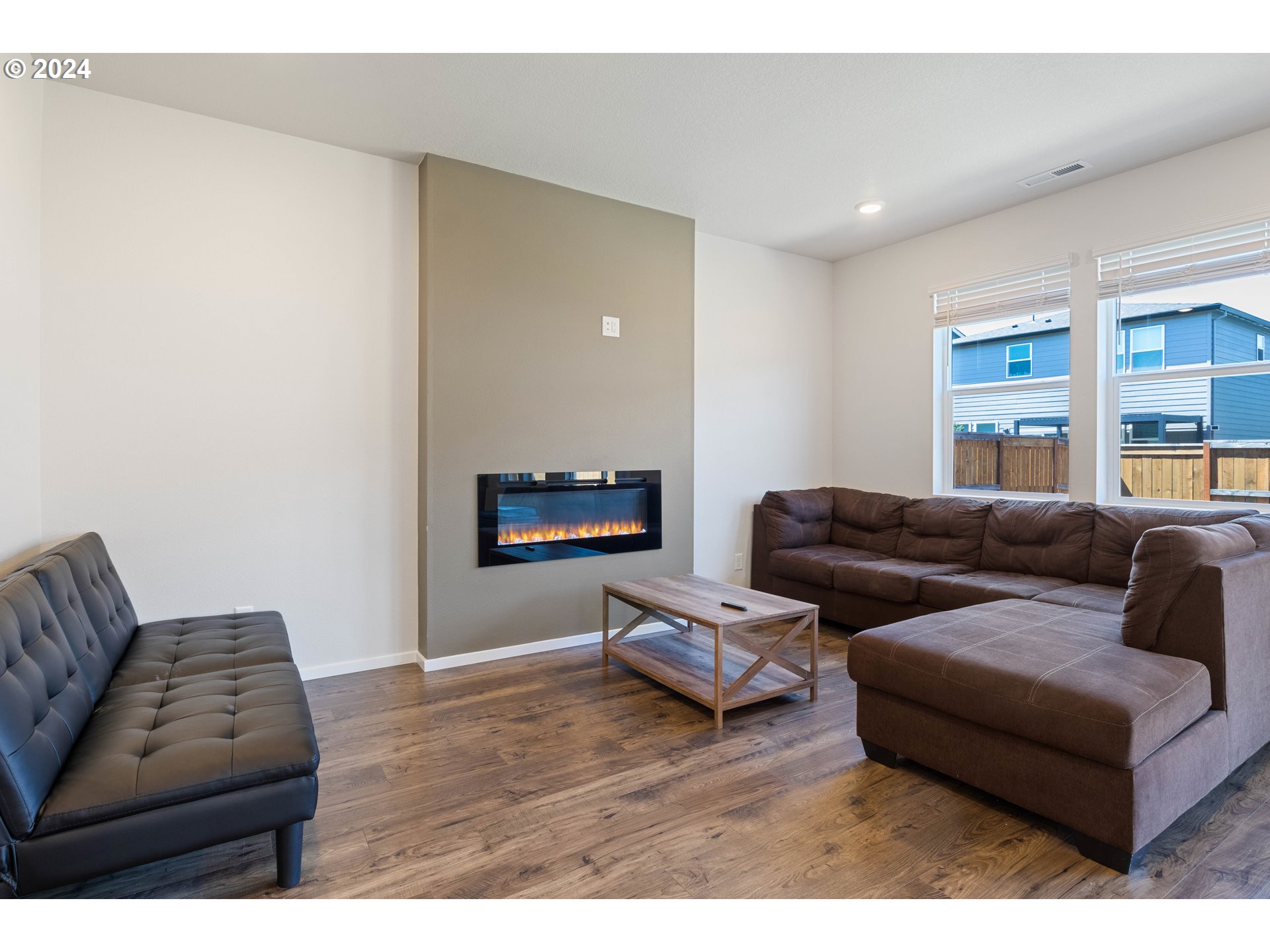 2898 V Street Springfield, OR 97477 - Photo 7 of 47 a living room with furniture and a flat screen tv