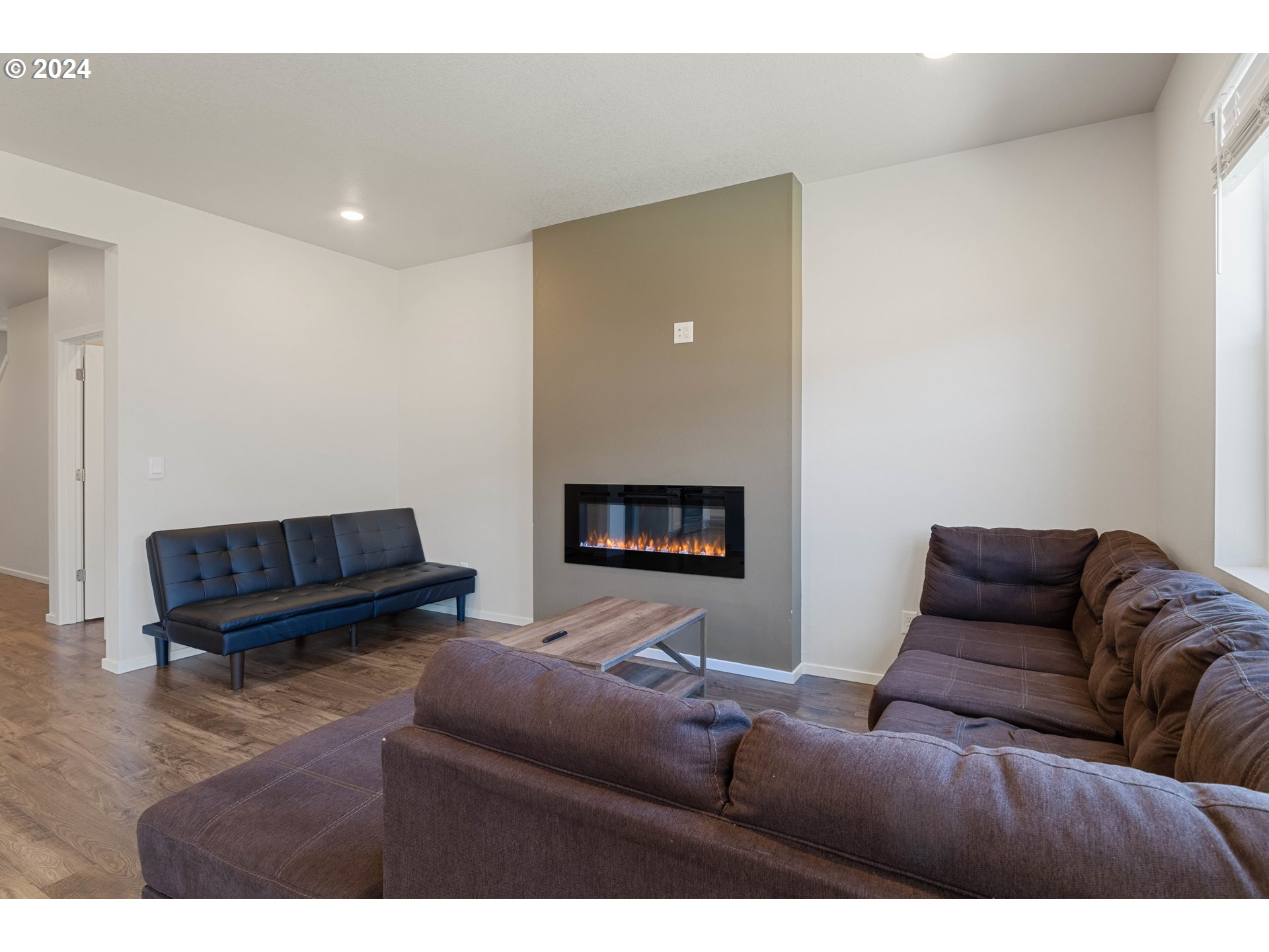 2898 V Street Springfield, OR 97477 - Photo 8 of 47 a living room with furniture and a wooden floor
