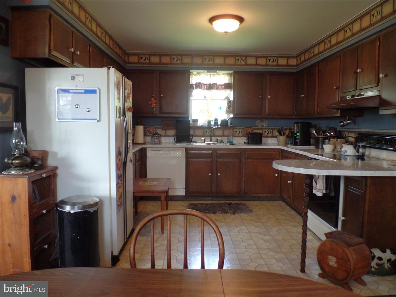 216 Tulane Road Hummelstown, PA 17036 - Photo 3 of 25 Gallery Image 3
