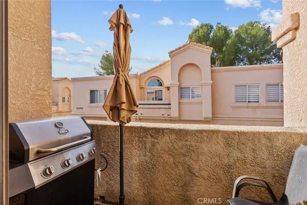 $499,900 | 25258 Steinbeck Avenue, Unit F, Stevenson Ranch, CA 91381