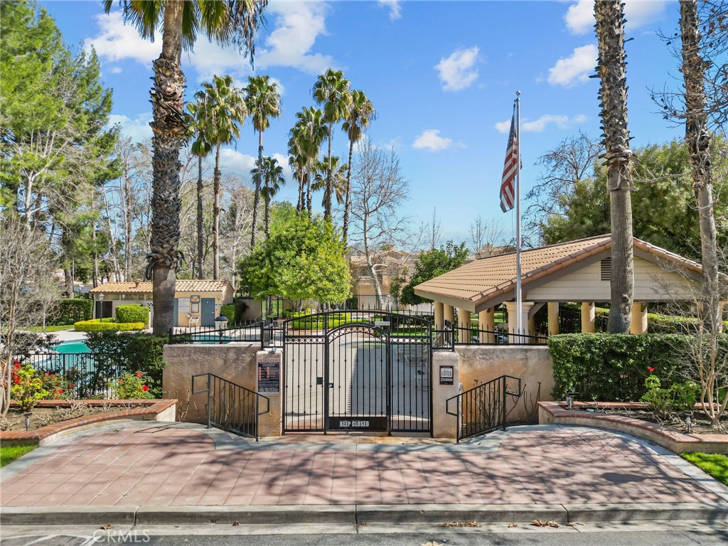 25258 Steinbeck Avenue, Unit F Stevenson Ranch, CA 91381 - Photo 13 of 20