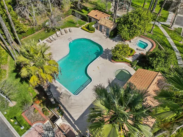 $499,900 | 25258 Steinbeck Avenue, Unit F, Stevenson Ranch, CA 91381